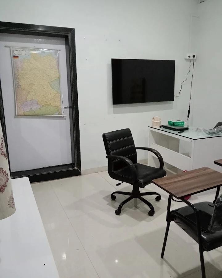 SMK German Institute Classroom 1